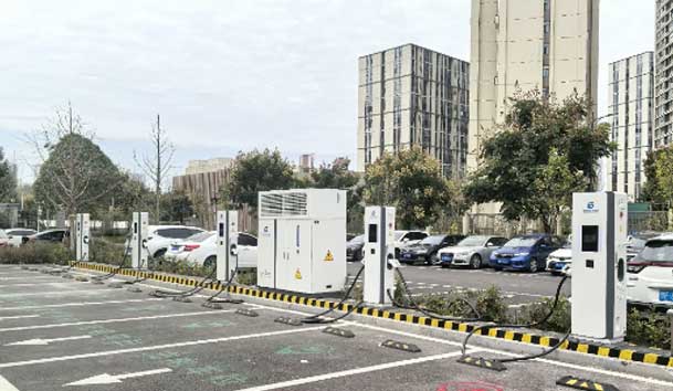 宜昌首批全液冷超充站投入運營，鴻嘉利助力高質量充電基礎設施建設(圖2)